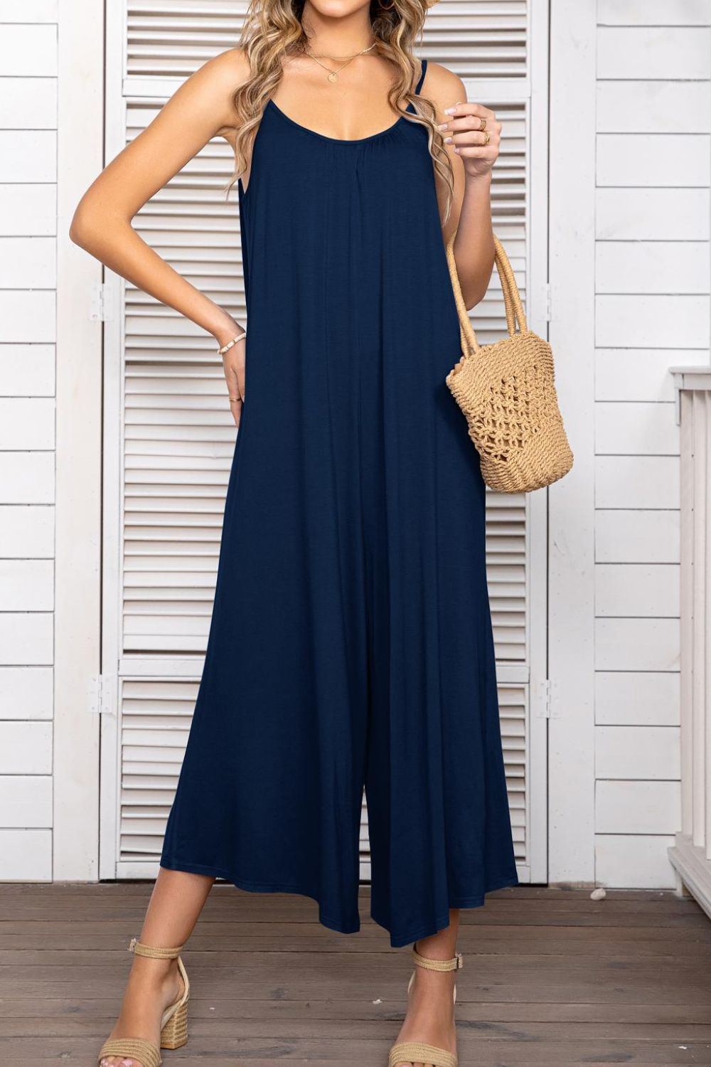 Solid Spaghetti Strap Scoop Neck outfit