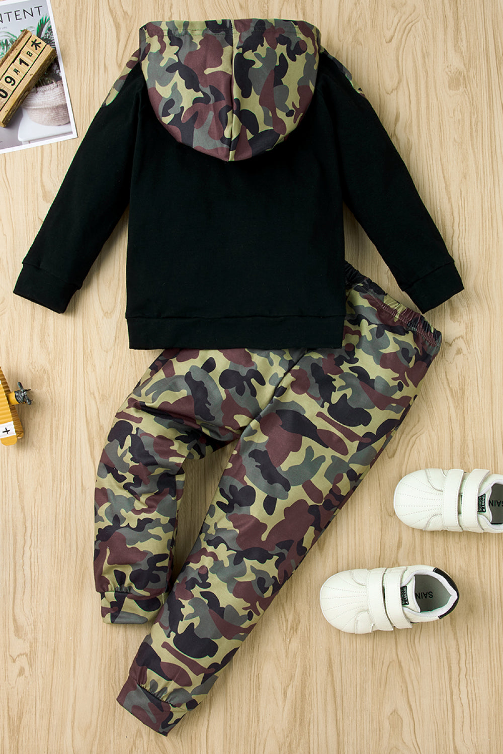 Boys Letter Print Hoodie and Pants Set